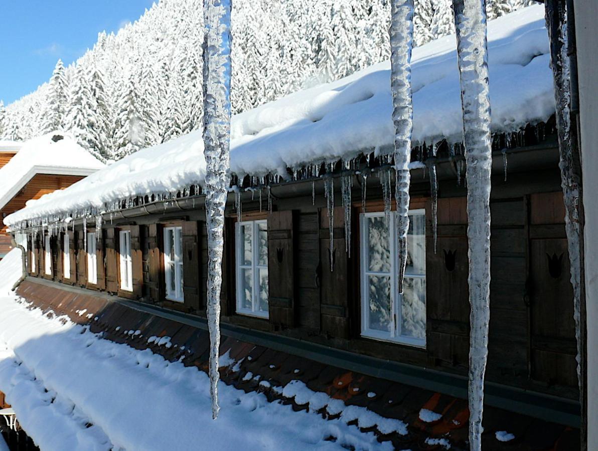Seehotel Enzian Weissensee Extérieur photo