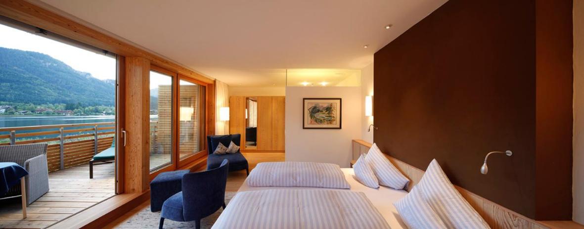 Seehotel Enzian Weissensee Extérieur photo