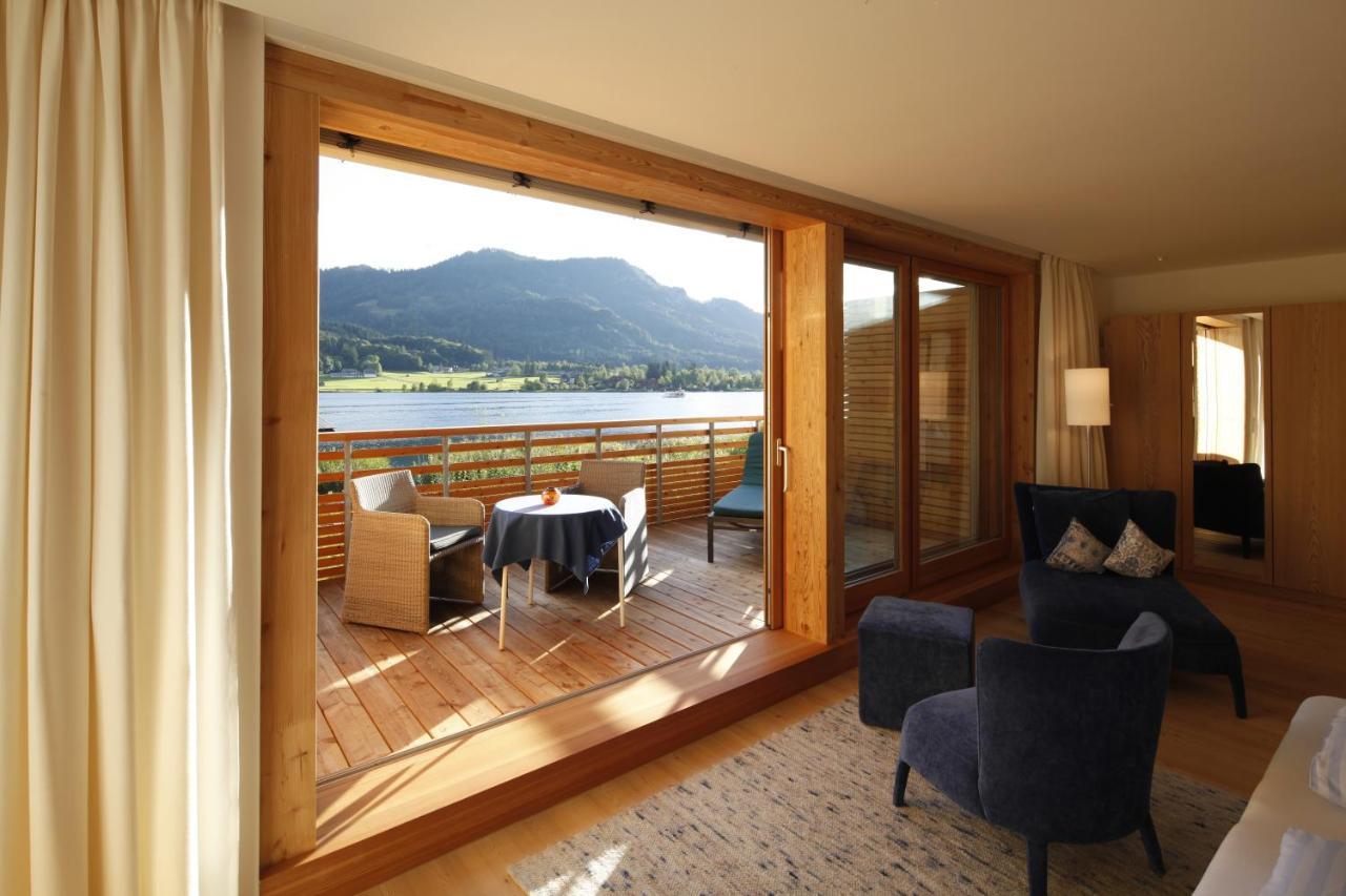 Seehotel Enzian Weissensee Extérieur photo