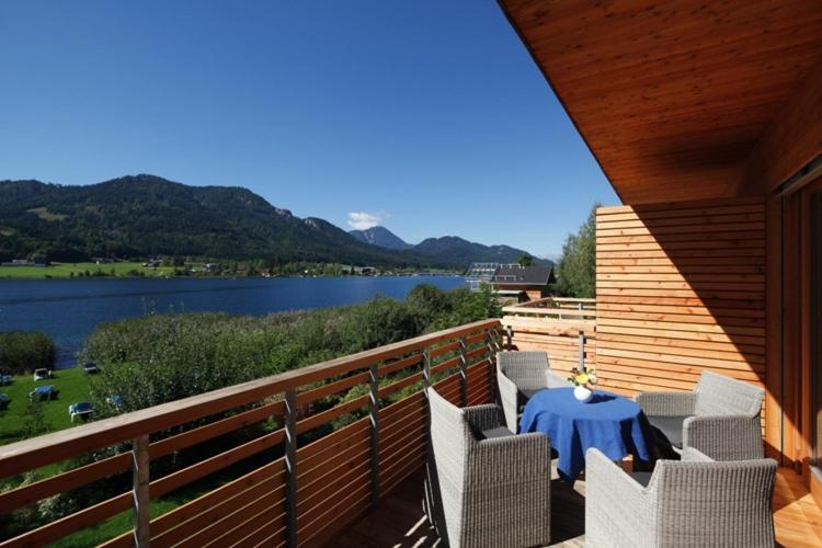 Seehotel Enzian Weissensee Extérieur photo