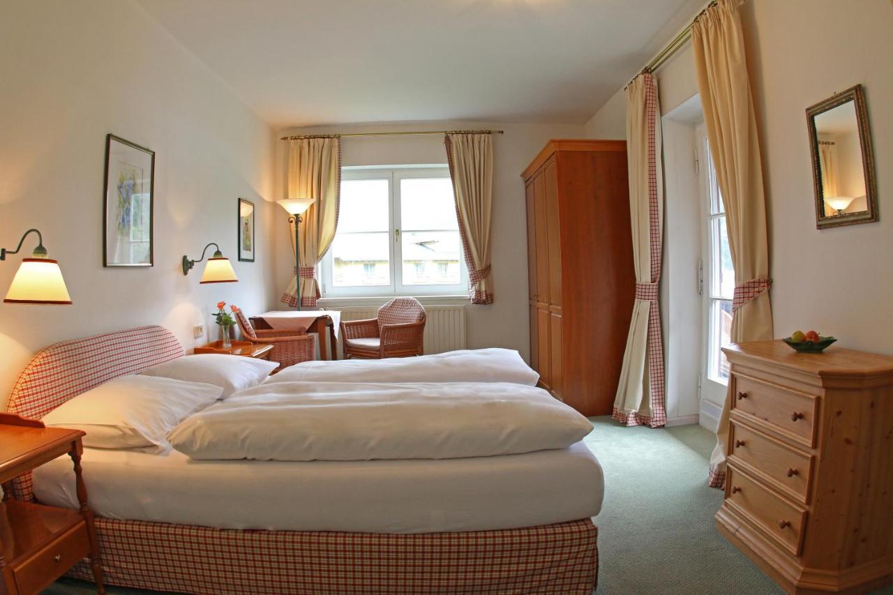 Seehotel Enzian Weissensee Extérieur photo