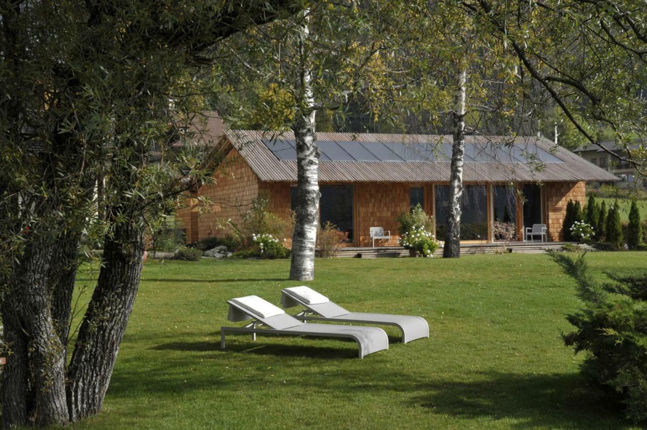 Seehotel Enzian Weissensee Extérieur photo