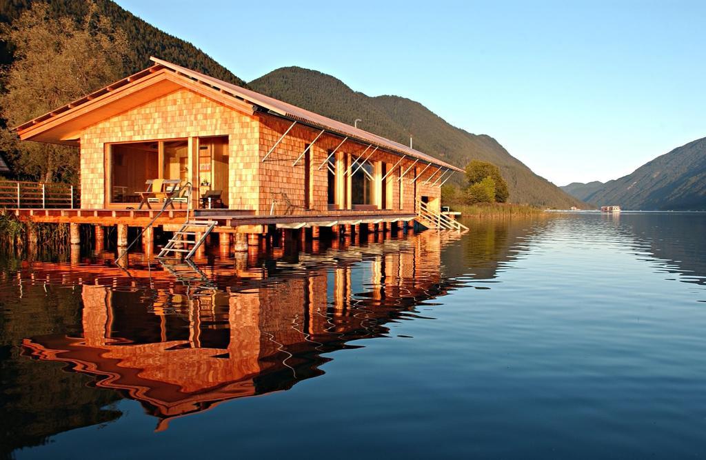 Seehotel Enzian Weissensee Extérieur photo